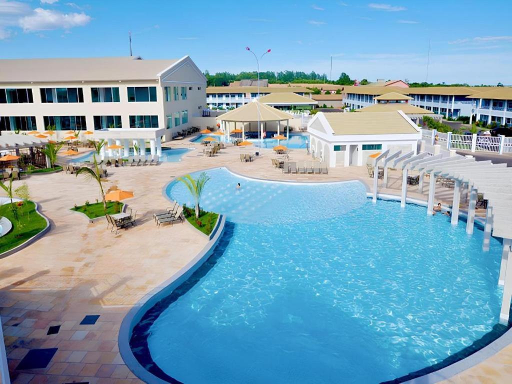 L'acqua Diroma 12345 / Temporada Cn Aparthotel Caldas Novas